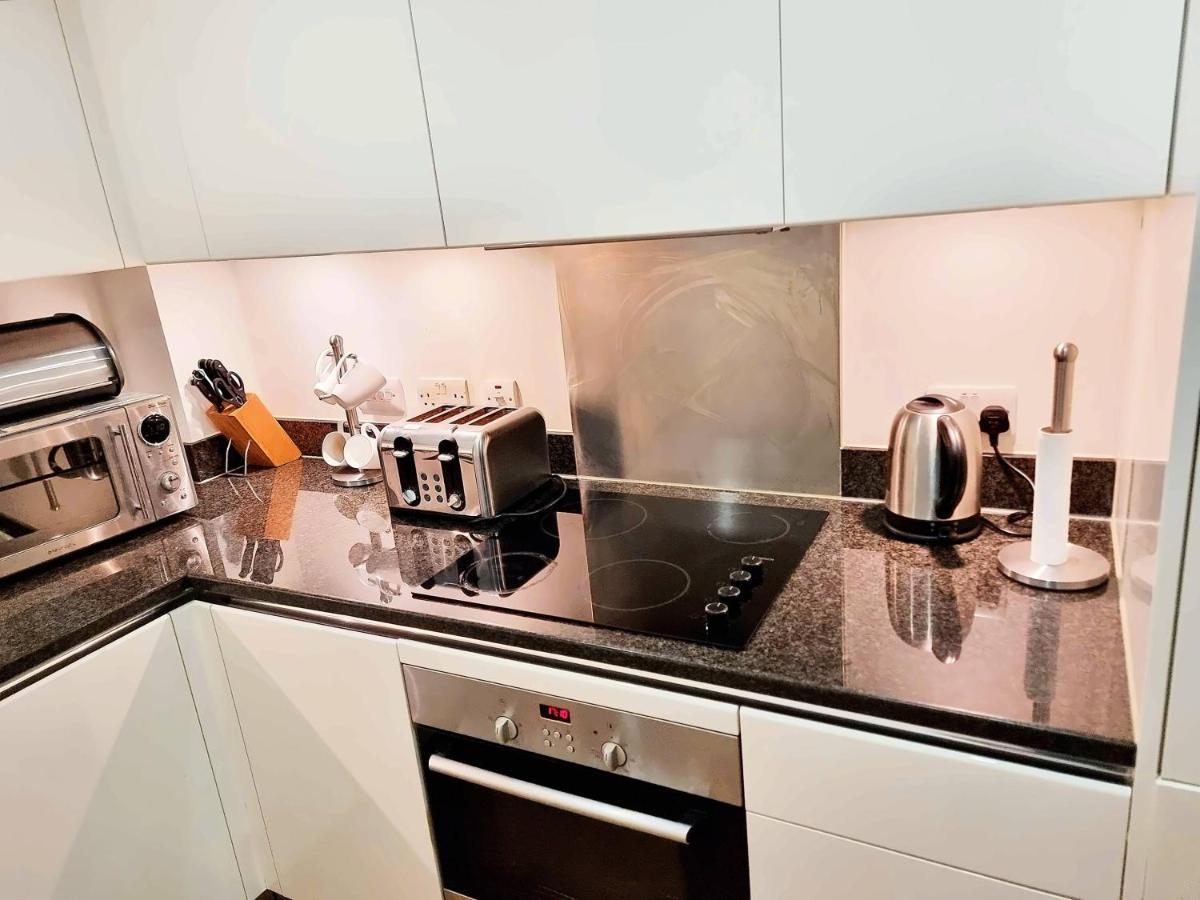 Your Riverside 2 With Private Balcony Apartamento *