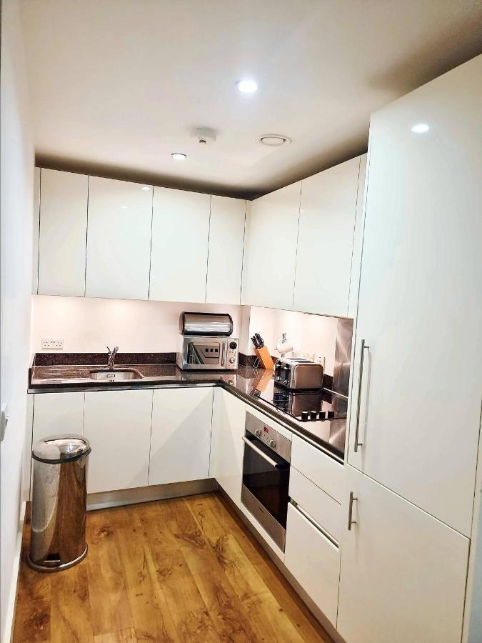 Your Riverside 2 With Private Balcony Apartamento *