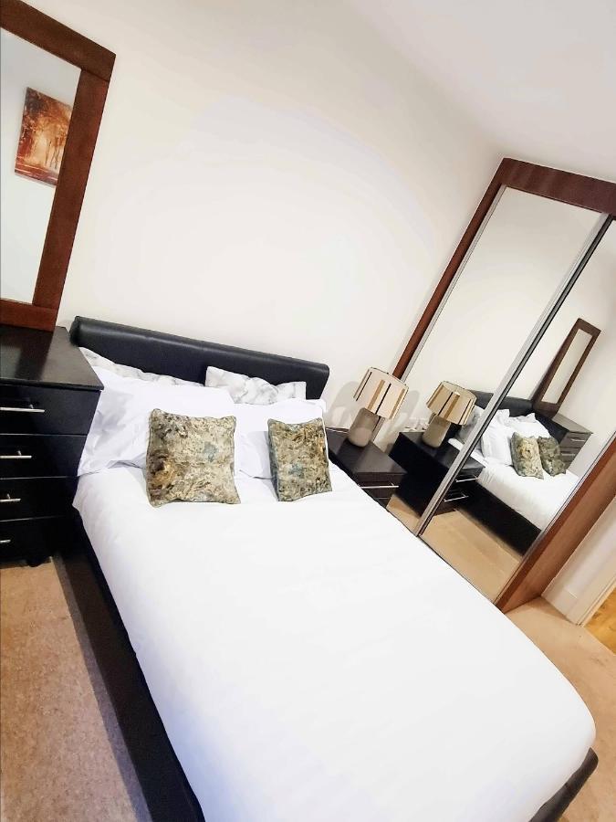 Your Riverside 2 With Private Balcony Apartamento