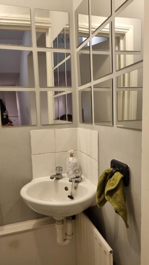 33 Camden Square - Double Privatunterkunft London