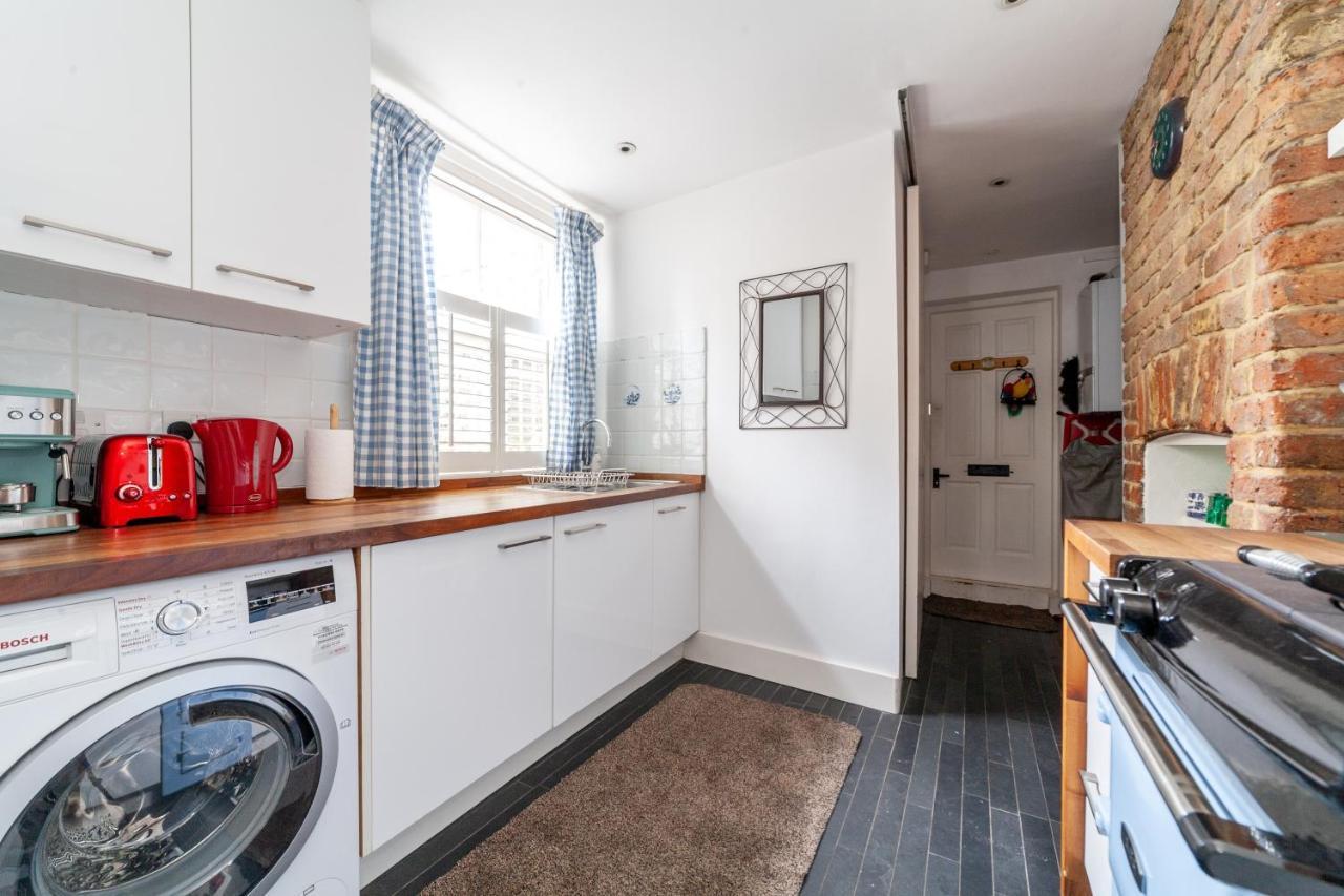 Charming And Spacious 1 Bedroom Flat In Battersea Londres