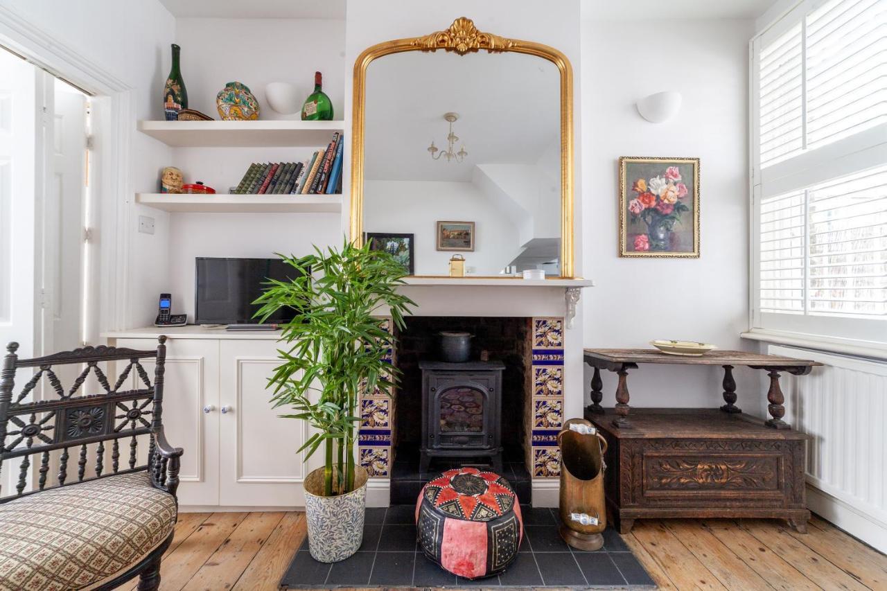 Charming And Spacious 1 Bedroom Flat In Battersea