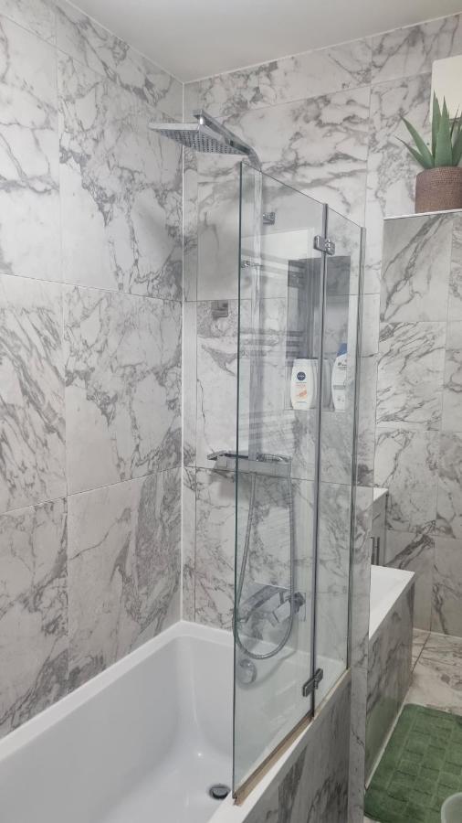33 Camden Square - Double Privatunterkunft London