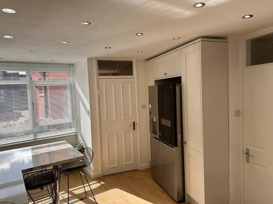 Apartamento Stylish, Smart & Fun 4 Bed Londres