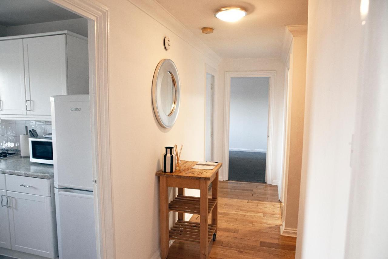 Apartment Spacious 2 Bed Flat In Wimbledon With Private Parking London