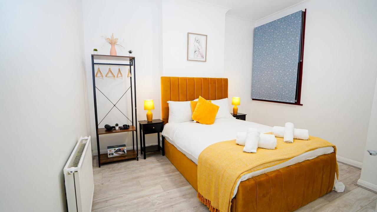 Tranquil Haven Cozy 2-bed Apt With Private Garde Apartment