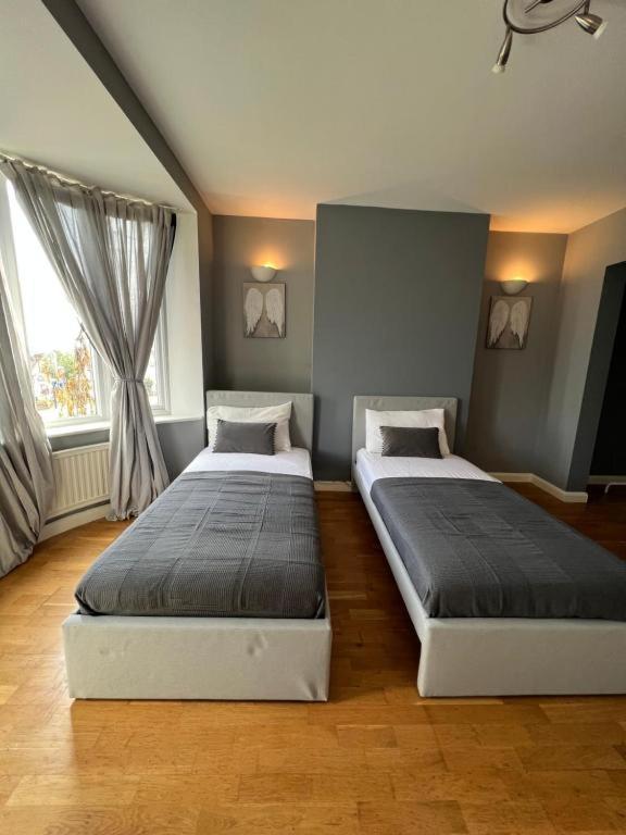 Pensión Stunning House 15 Min From Wembley Arena Londres