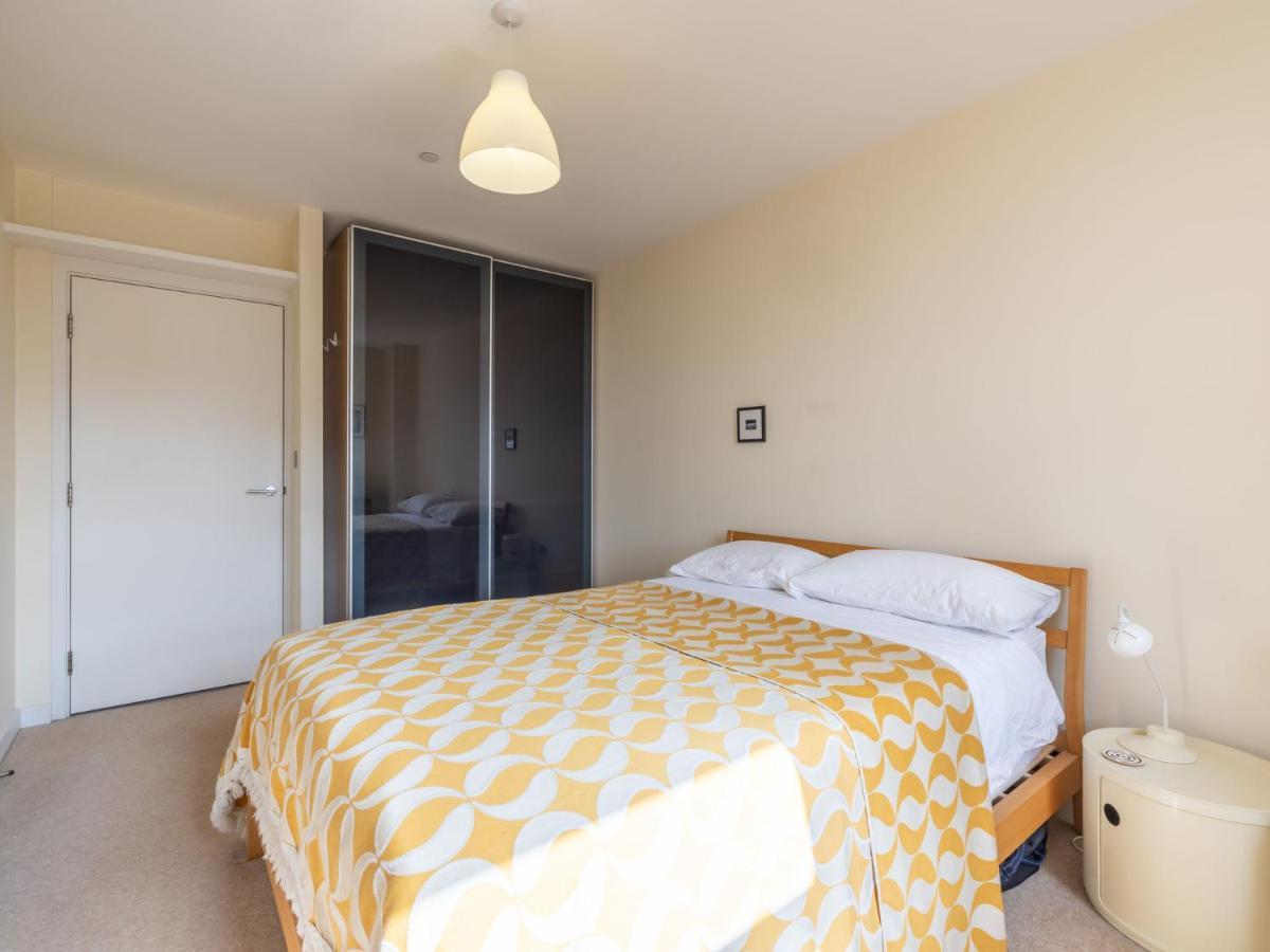 Pass The Keys Location Flat Near Old St And Dalston Overlooking Rosemary Park And Regents Canal Londres