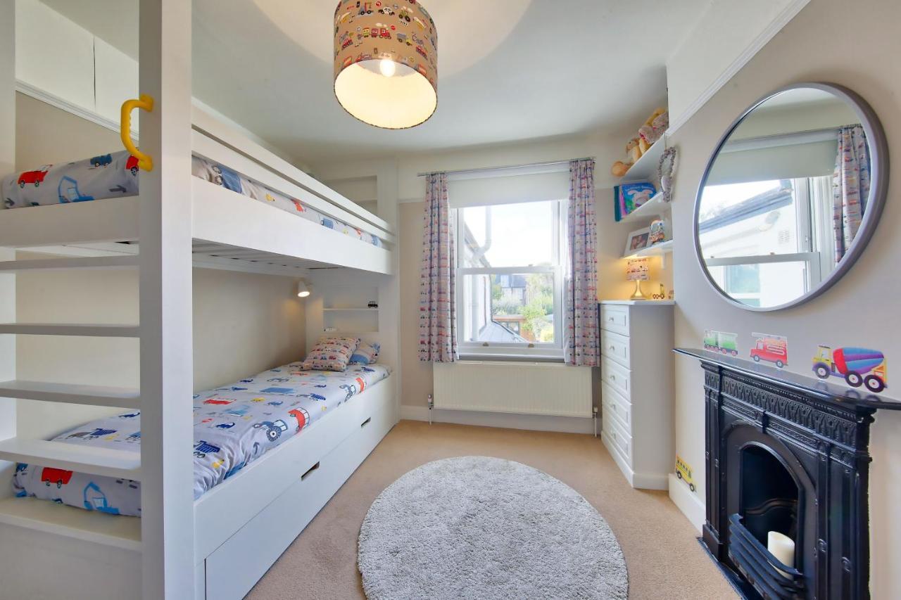 Holiday home Family 4-bed House & Secluded Garden - Wimbledon *