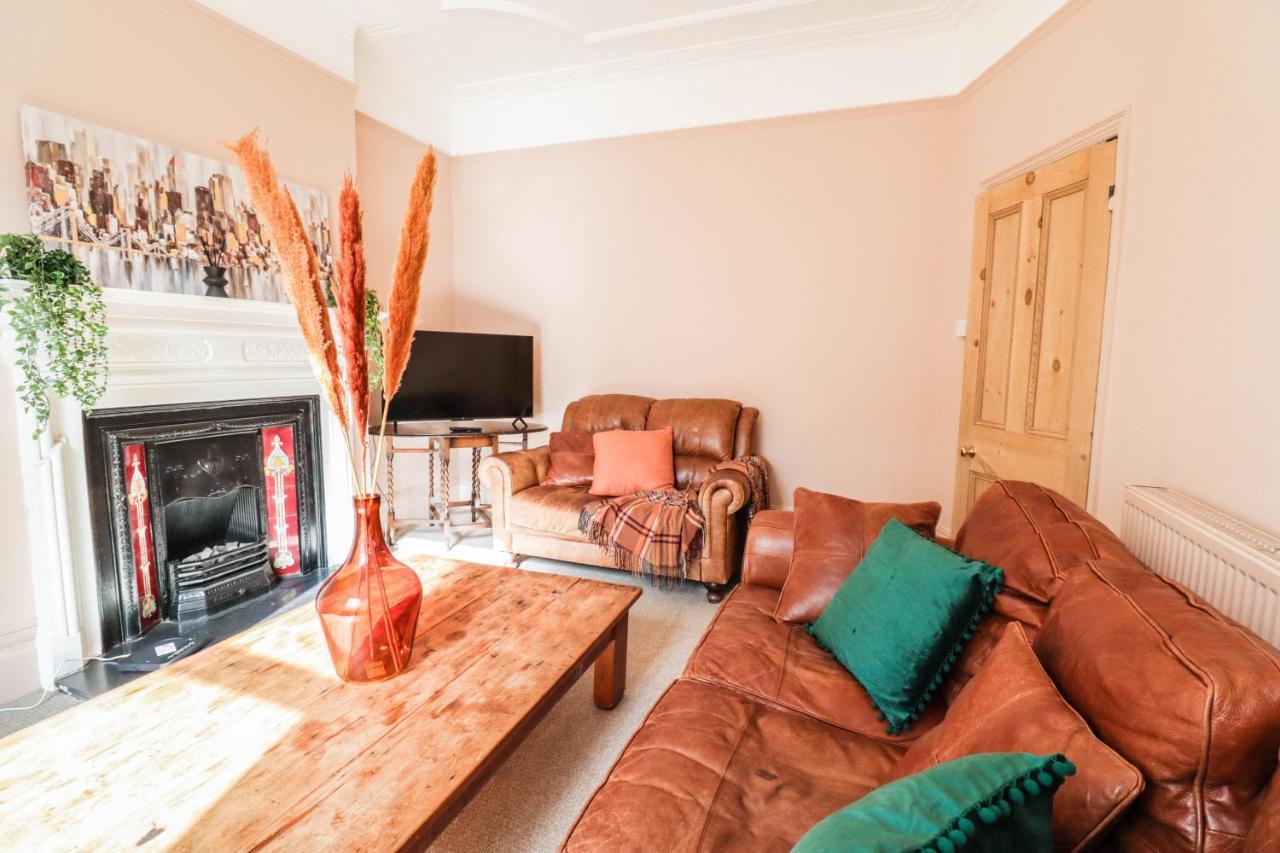 Stunning 5 Bed House In Clapham - Free Wifi! Casa de Férias