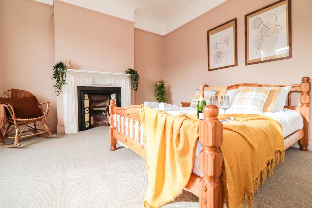 Stunning 5 Bed House In Clapham - Free Wifi! * Londres