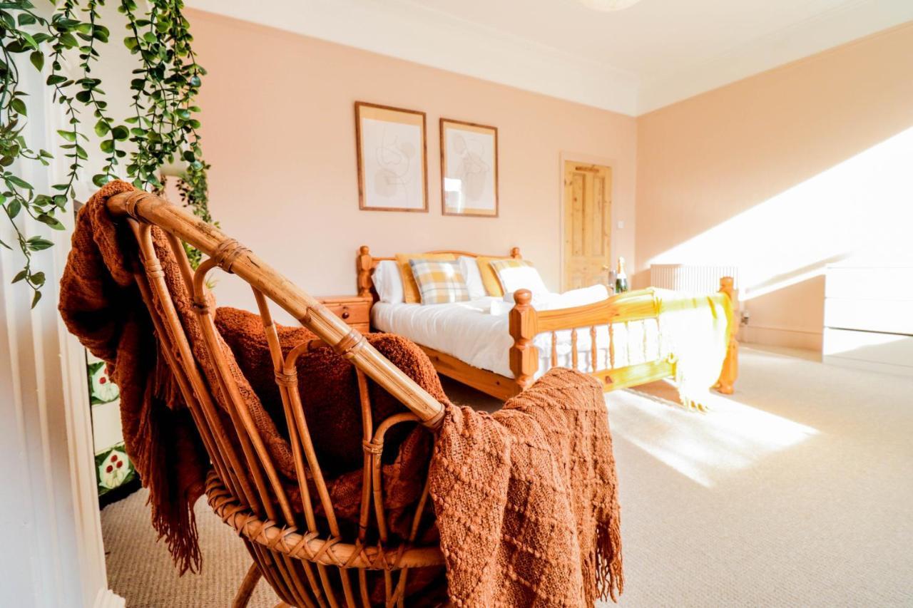 Stunning 5 Bed House In Clapham - Free Wifi!