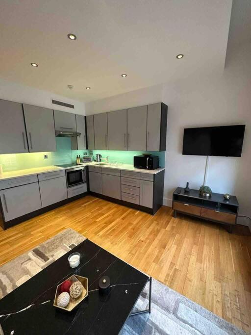 1 Bedroom In St Piccadilly Hy10 Apartamento *