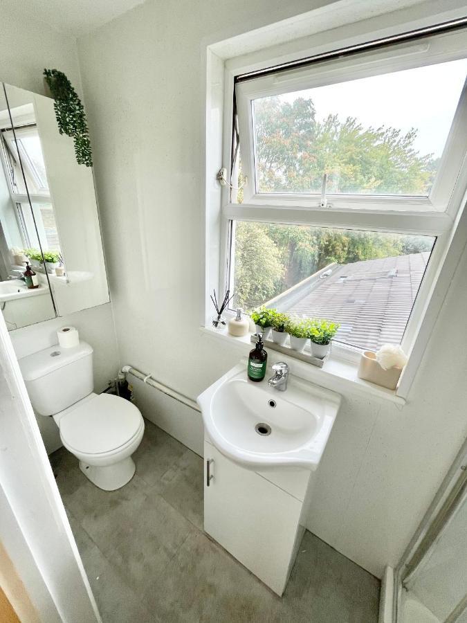 Luxury En-suite Double Bedroom Stratford E15 Pensión