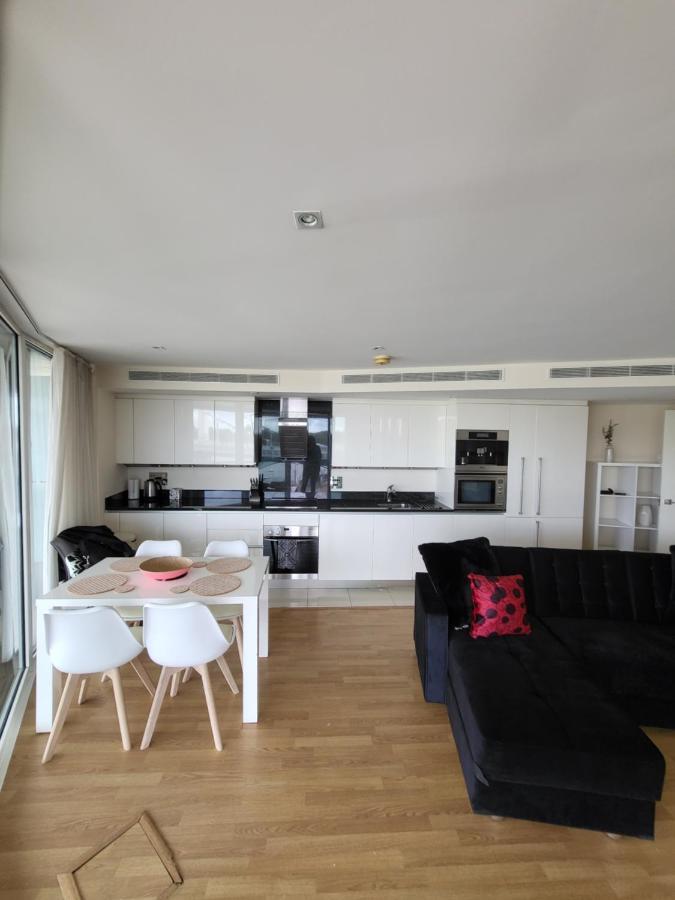 The Riverside Apartamento *