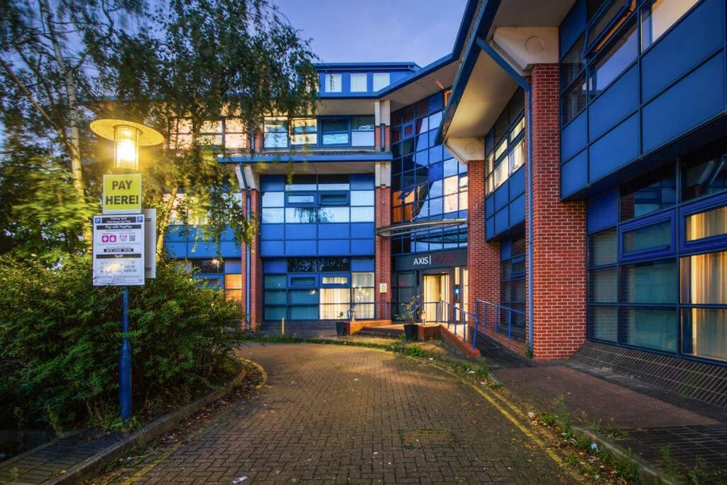 Heathrow 2-bedroom Urban Oasis Appartement Londres