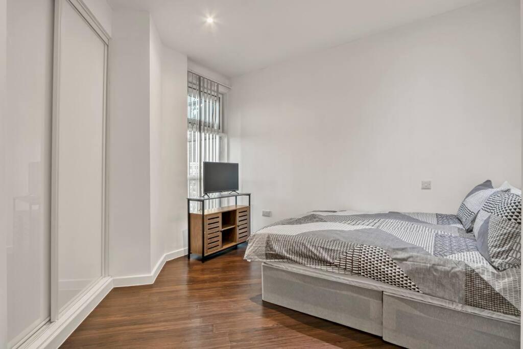 Appartement Heathrow 2-bedroom Urban Oasis