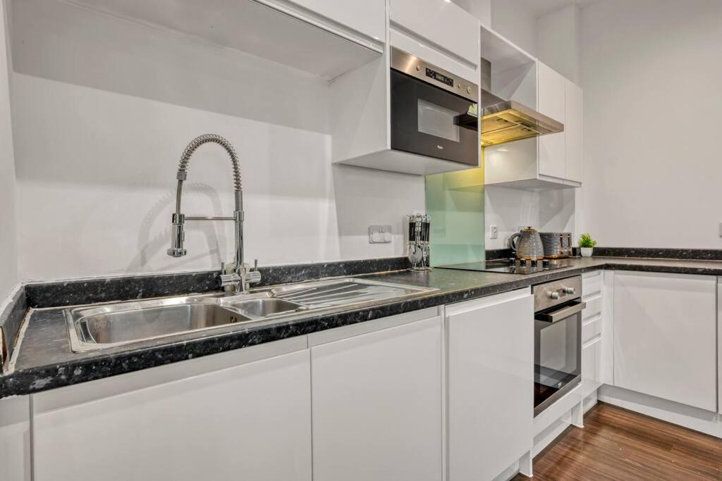 Appartement Heathrow 2-bedroom Urban Oasis Londres