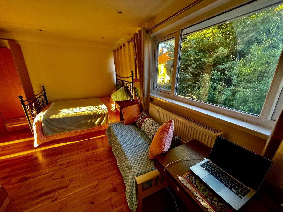 Villa Luxury 4 Bedroom House With 4 Bathrooms - Elizabeth Line & Acton Stations At Walking Distance *