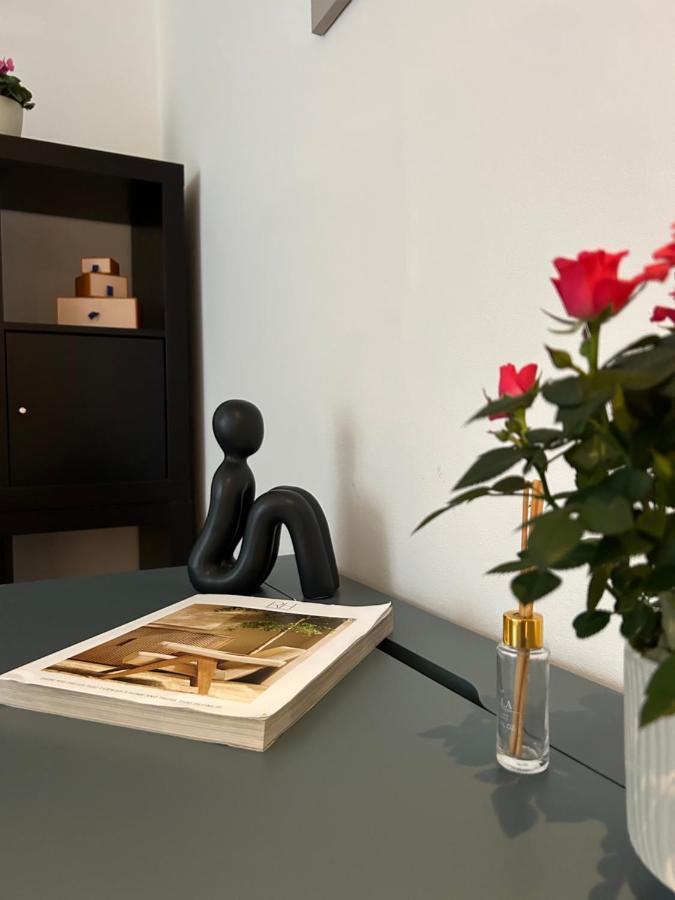 Cozy 2-bedroom Retreat With Modern Amenities Villa Londres
