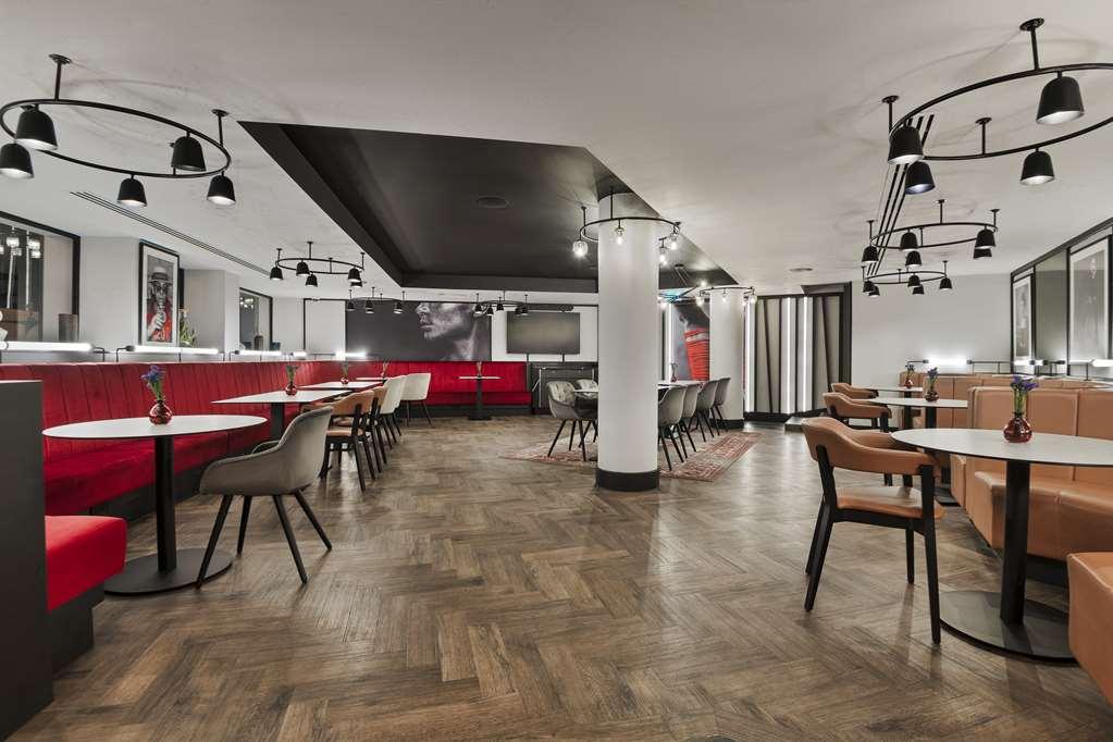 Radisson Red Heathrow * Londres