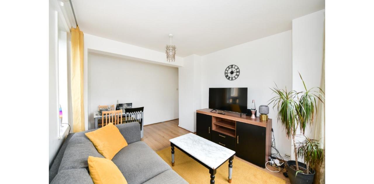 Entire Two Bedroom Flat In The Heart Of Greater *