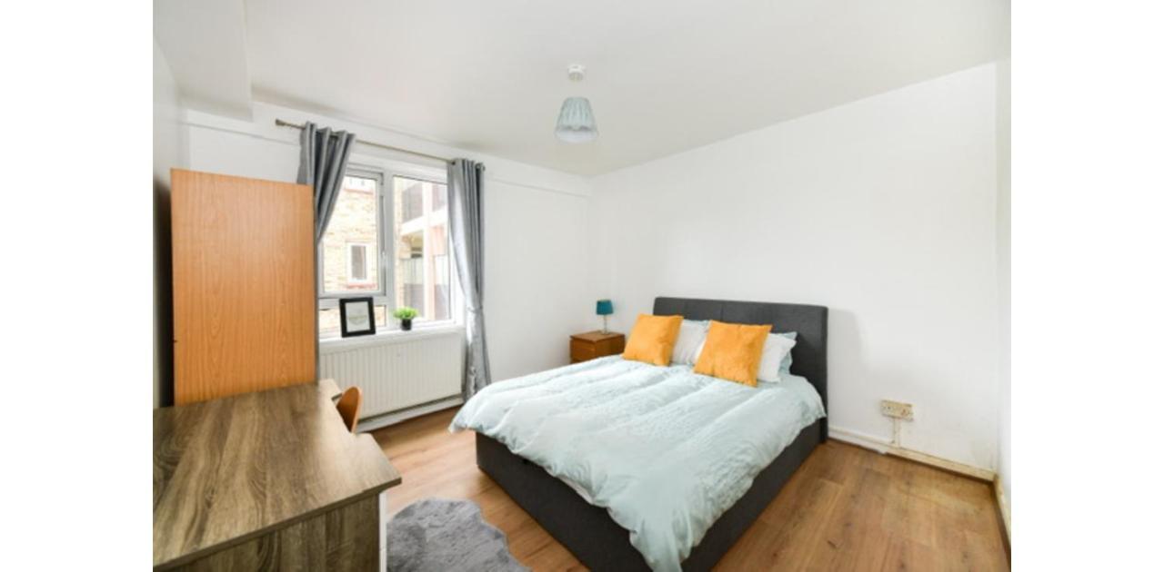 Entire Two Bedroom Flat In The Heart Of Greater Apartment