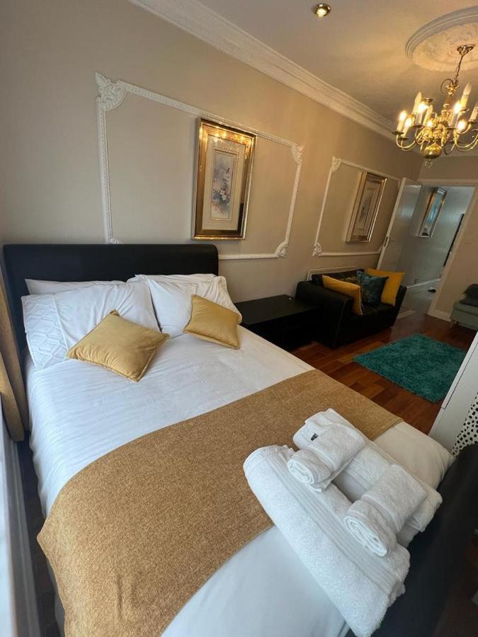 Jan's Haven , Lovely One Bed Flat With 2beds And Free Parking *