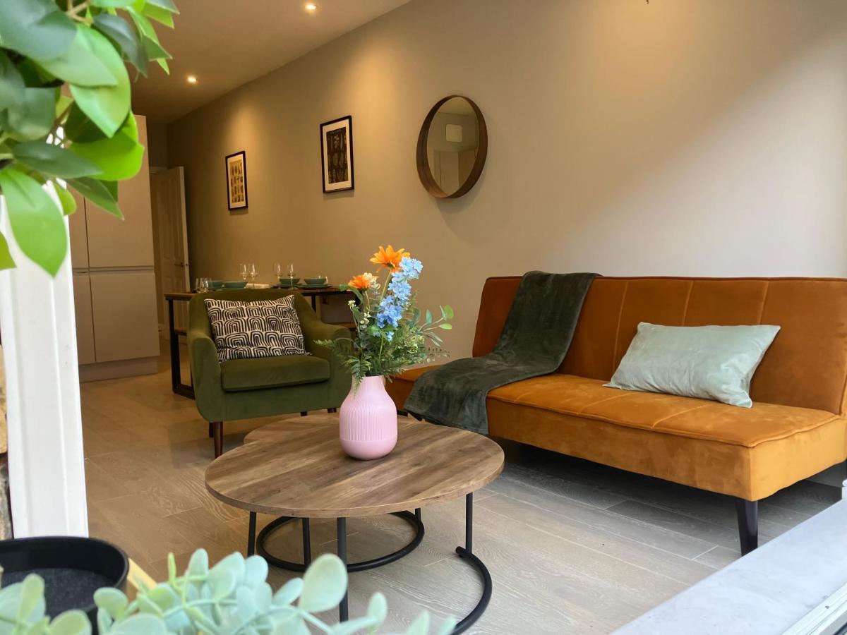 Spectacular 2 Bed With Lovely Terrace - 1 The Southwell *