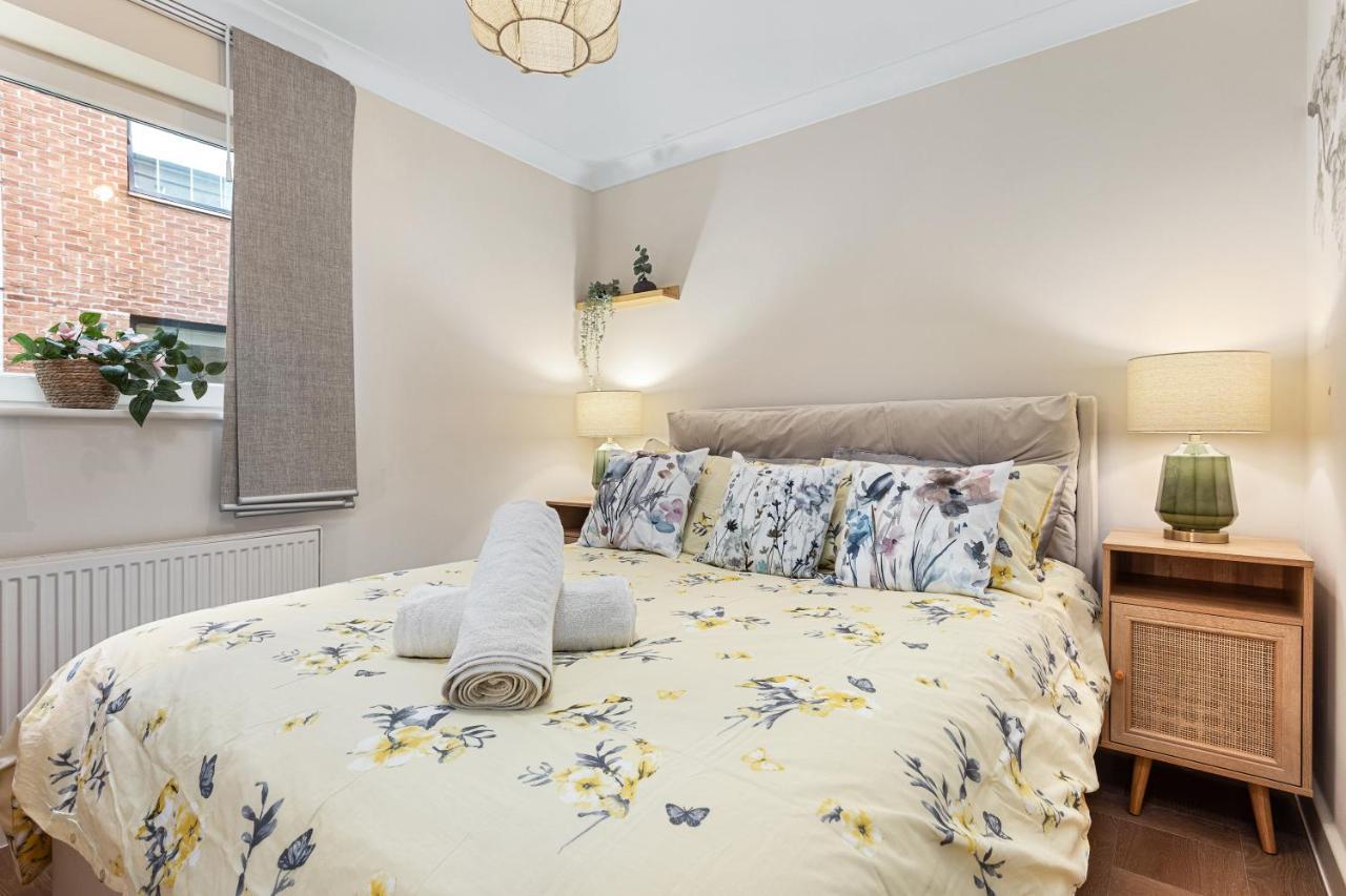 Tranquil 2 Bedroom Close To St. Paul's Cathedral * Londres