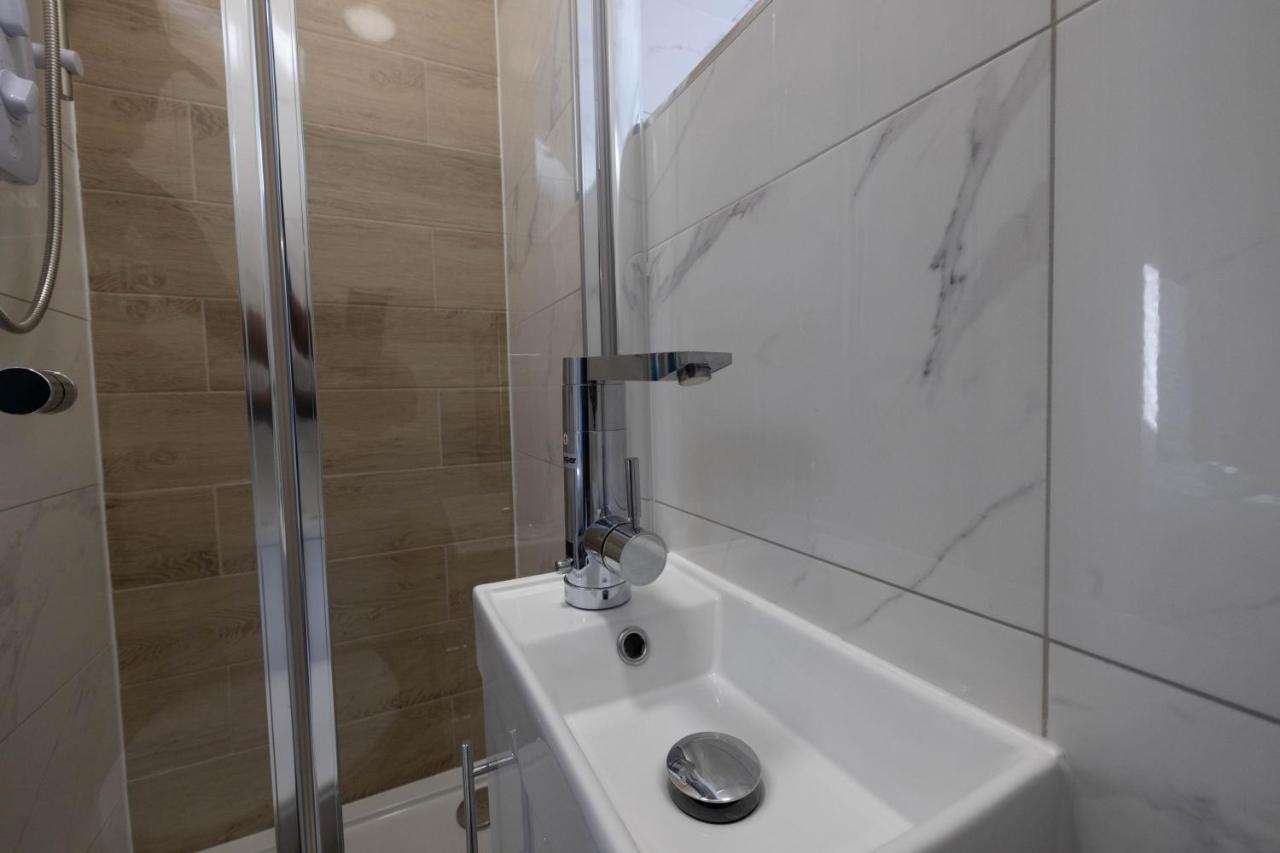 Alojamento de Acomodação e Pequeno-almoço Ensuite With Garden