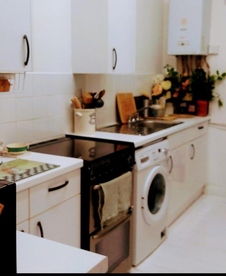 Centrel To Single Bed Quiet With Host And Breakfast Habitación en casa particular *