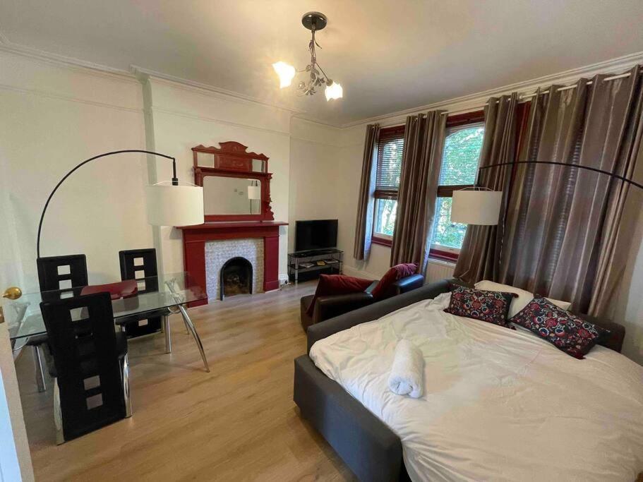 Appartement Flat Espacoso 3min Do Metro Londres