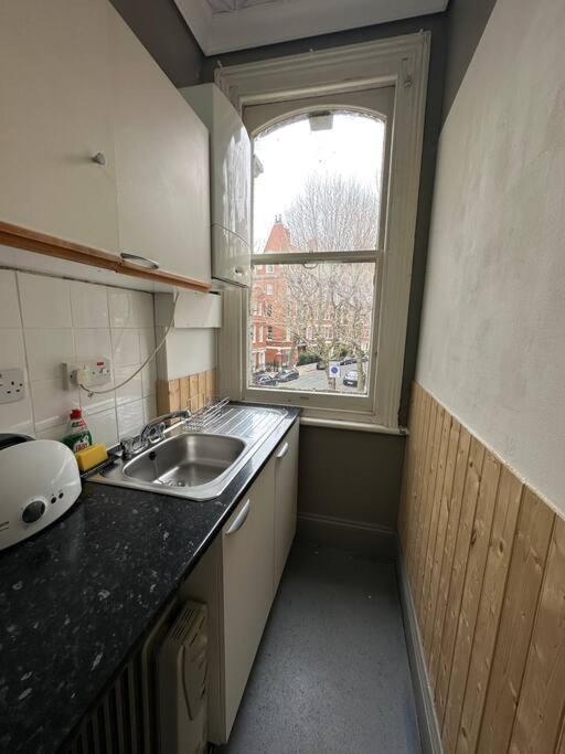 Flat Espacoso 3min Do Metro Appartement Londres