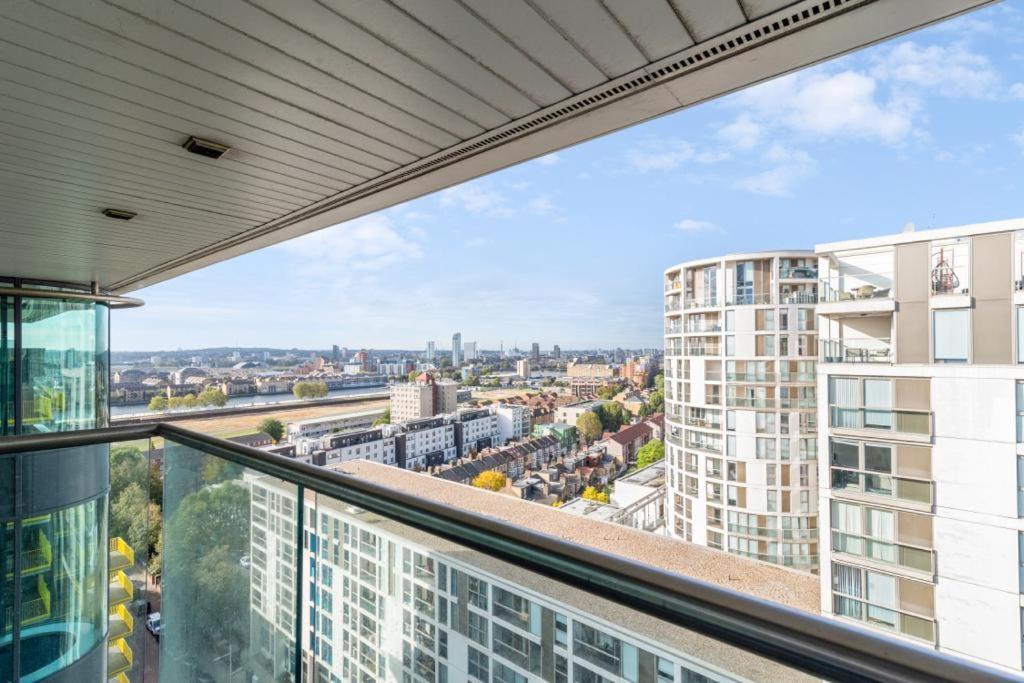 Docklands Cozy View Apartamento Londres