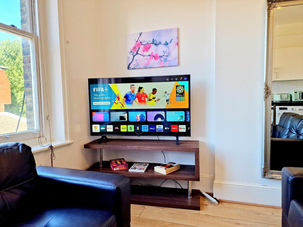 King's Cross & Angel Area, 4 Bedrooms With 7 Beds & Private Rooftop - Walk To St Pancras International Londres