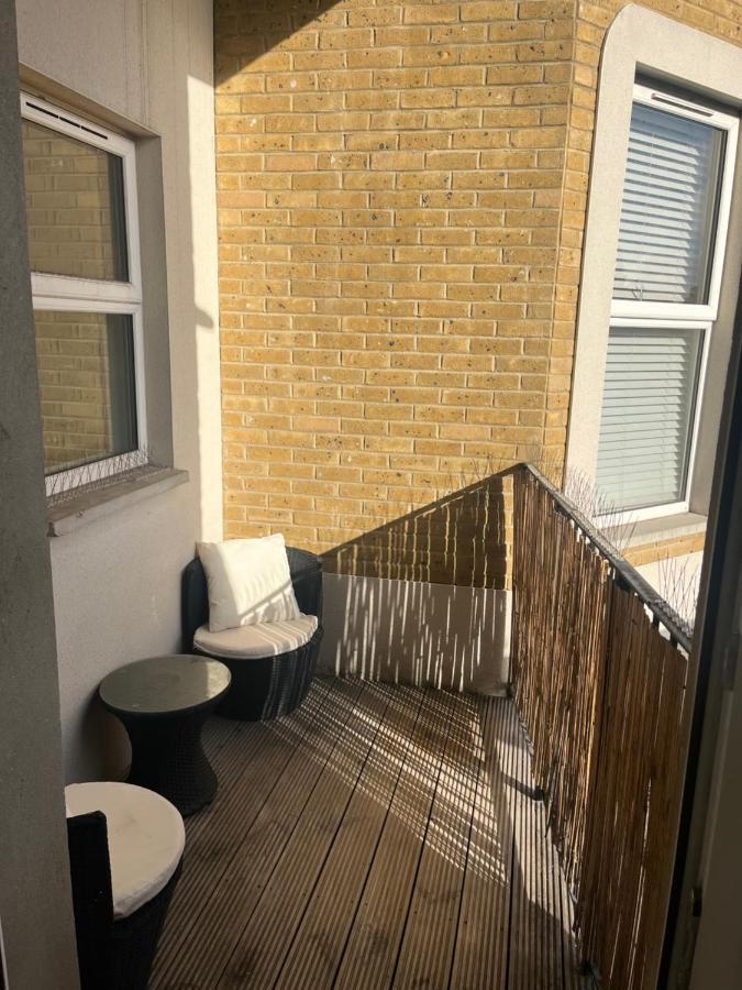 Appartement Spacious Modern 1-bed Near Victoria Park