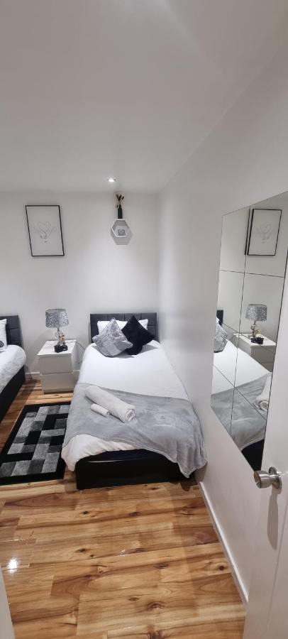 Beautiful With Free On Street Parking In Sydenham Londres