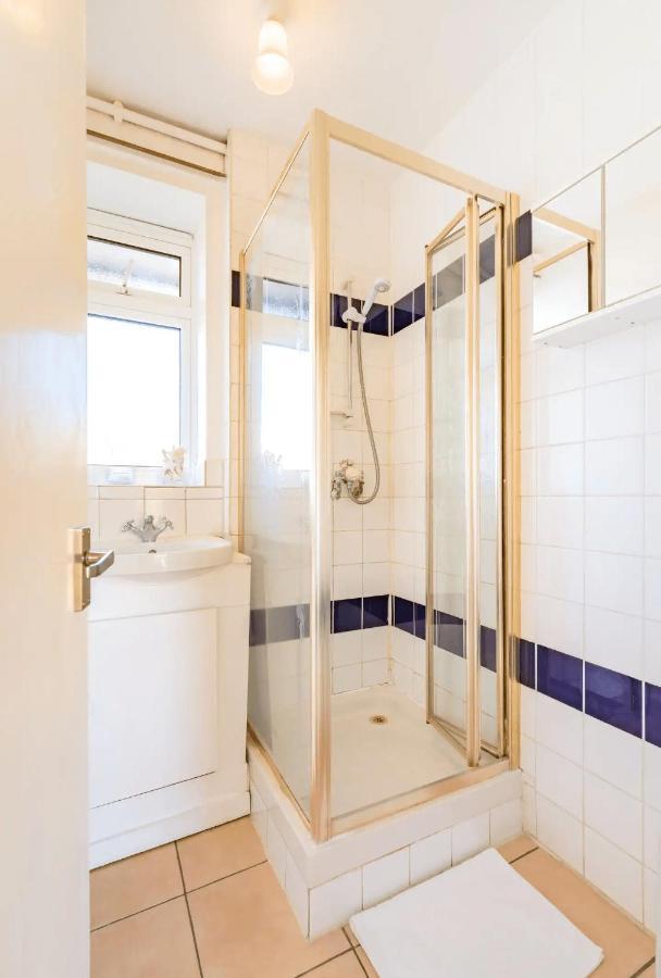 Central Flat-share