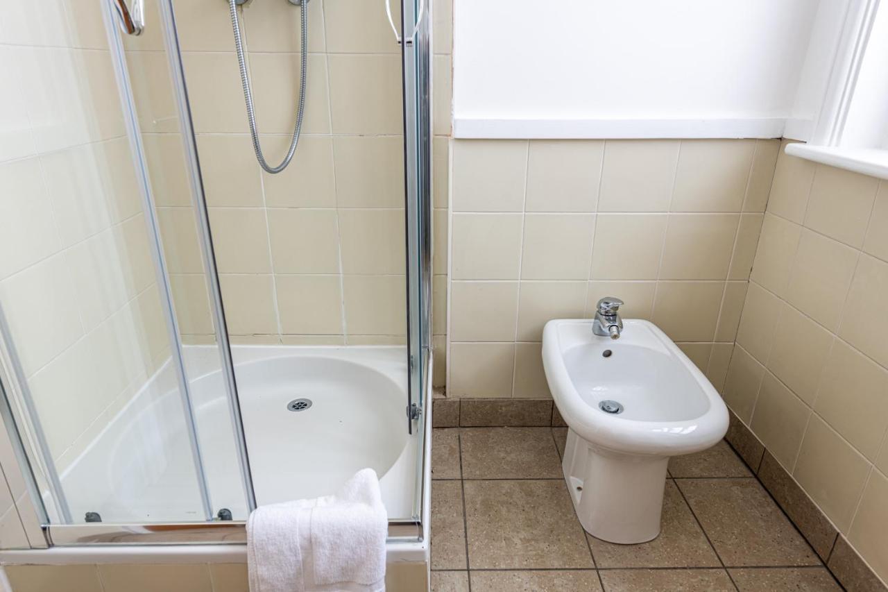 New 3bed With Air Con In Chelsea