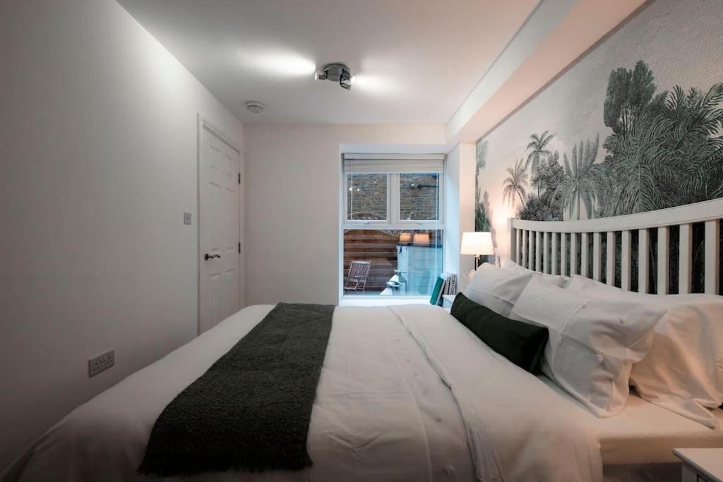 2br L 2ba With Patio-sleep 6 London