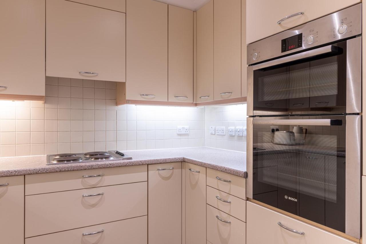 New 3bed With Air Con In Chelsea * Londres