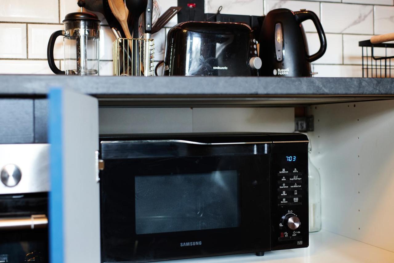 Parea Living - Brixton, Serviced Apartment, Remote Working Londen