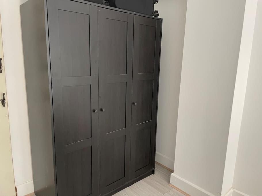2 Bedroom Modern And Stylish Londres
