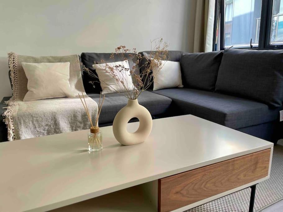2 Bedroom Modern And Stylish * Londres