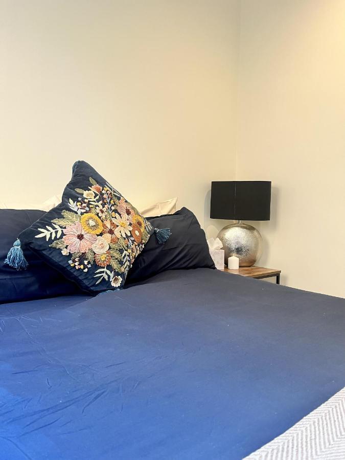 Spacious Mews Apartment, Clapham *