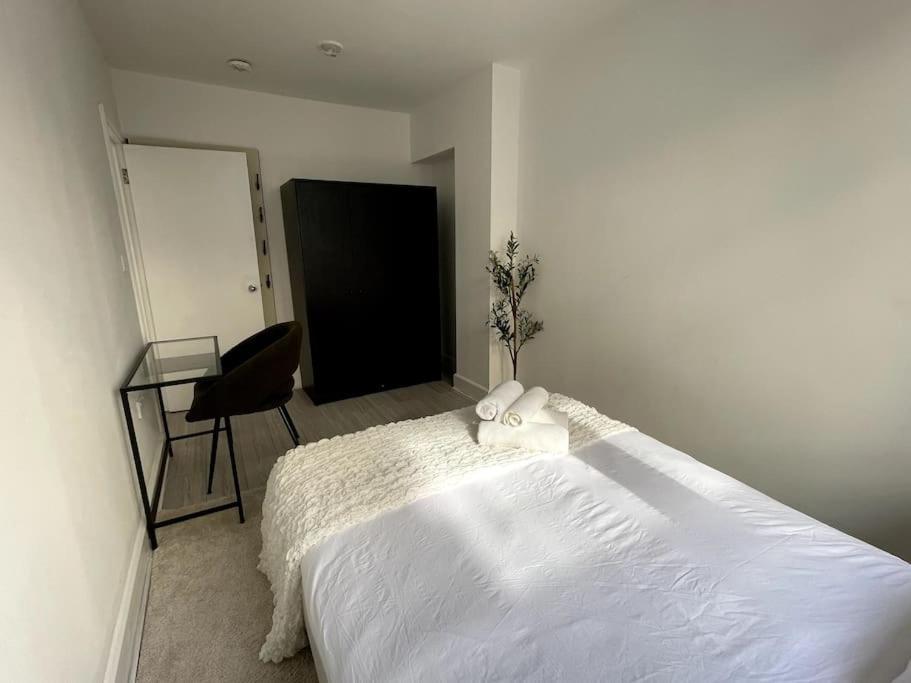2 Bedroom Modern And Stylish Londres