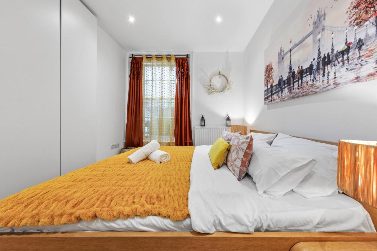 Lavish 3 Bedroom Flat In Mayfair Hy4 Apartment