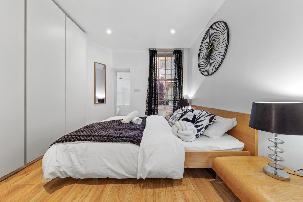 Lavish 3 Bedroom Flat In Mayfair Hy4 London