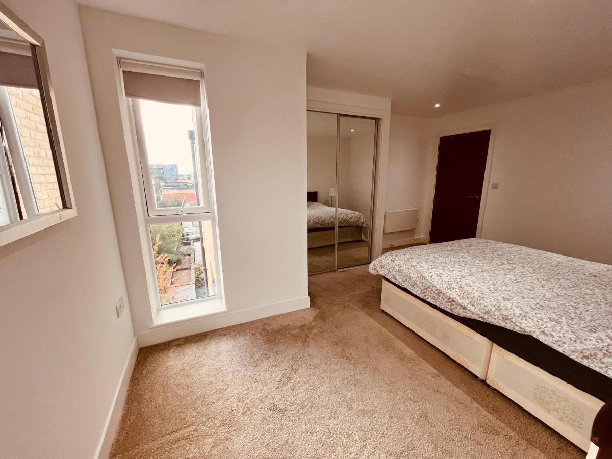 Appartement Morden 1 Bed Flat, Napier House, Bromyard Ave *